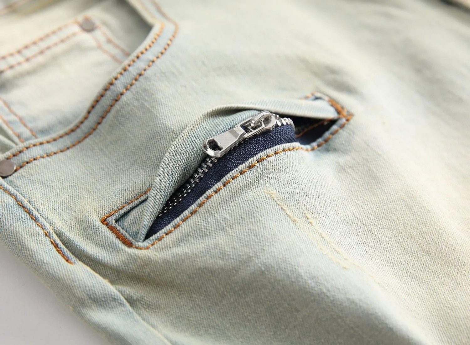 chouyatou Men's Summer Cool Stylish Wrinkle Performance Moto Ripped Denim Shorts
