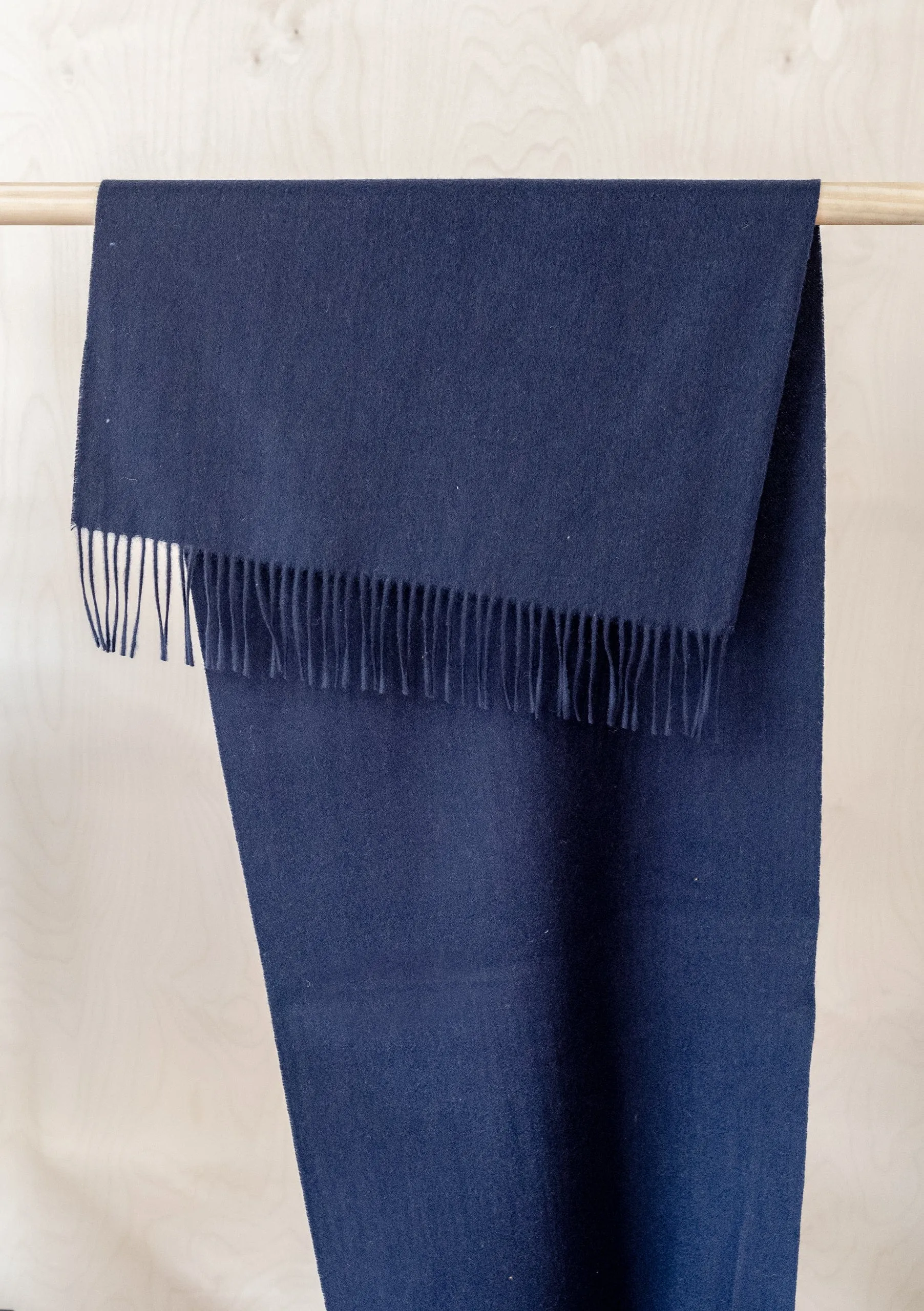 Lambswool Oversized Scarf in Navy