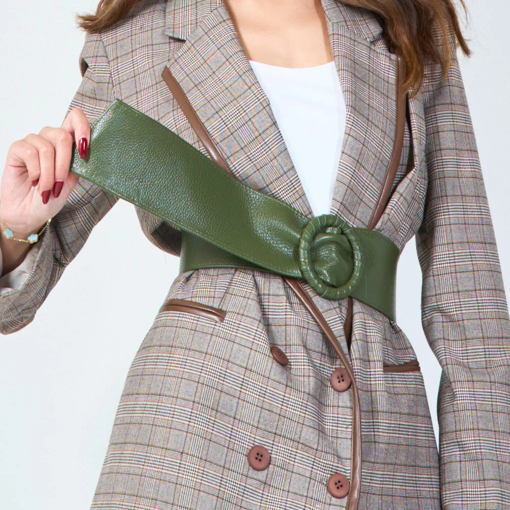 Stylish faux leather belt with round buckle wholesale